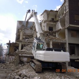 Demolizione edile - L'Aquila: Pettina (Via Basile) 4