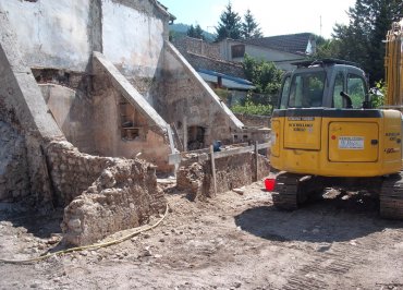 Demolizioni edili Pizzoli: Sisma 2009 (Abruzzo) 1
