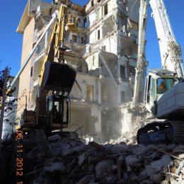 Demolizione Edile - L'Aquila: Via dei Giardini 3