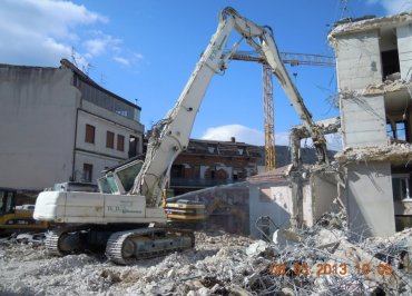 Demolizione Edile Via San Francesco di Paola L'Aquila 11