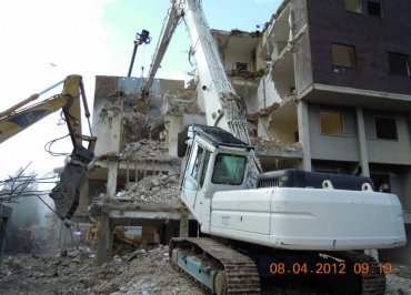 Demolizione edile - L'Aquila: Pettina (Via Basile) 8