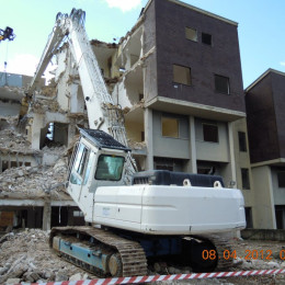 Demolizione edile - L'Aquila: Pettina (Via Basile) 2