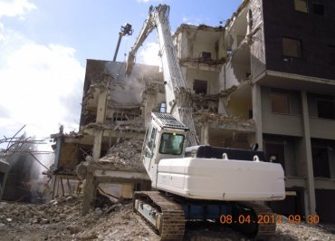 Demolizione edile - L'Aquila: Pettina (Via Basile) 13