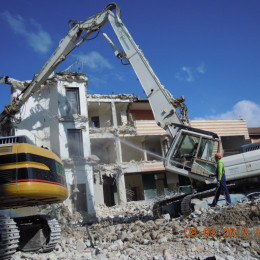 Demolizione Edile Via San Francesco di Paola L'Aquila 1