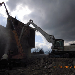 Demolizione edile - L'Aquila: Pettina (Via Basile) 2