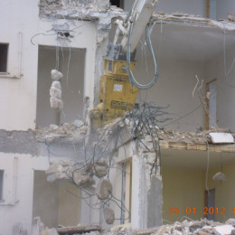 Demolizione speciale - L'Aquila: Palazzina Marinelli 1