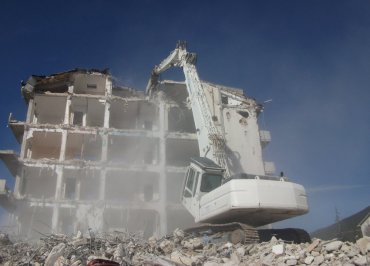 Demolizione speciale - L'Aquila: Palazzina Marinelli 11