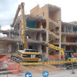 Demolizione edile L'Aquila: Pettino (Demolizione Condominio) 4