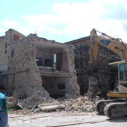 Demolizioni edili L'Aquila: Villa Sant'Angelo 2009 2
