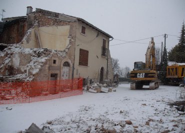Demolizioni speciali Abruzzo: Poggio Picenze - via Palombaia 7