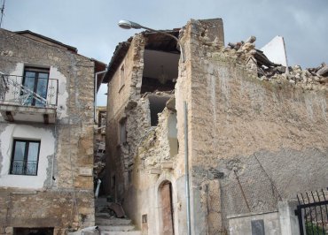 Demolizione fabbricato Abruzzo: Poggio Picenze 1