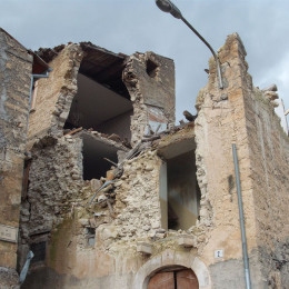 Demolizione fabbricato Abruzzo: Poggio Picenze 2