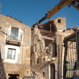 Demolizione fabbricato Abruzzo: Poggio Picenze 3