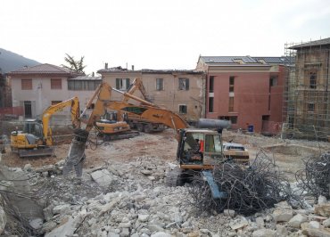 Demolizione Edile Via San Francesco di Paola L'Aquila 37
