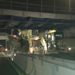 Demolizione edile notturna Napoli-Salerno: cavalcavia Autostrada A3 2