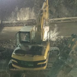 Demolizione edile notturna Napoli-Salerno: cavalcavia Autostrada A3 1