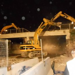 Demolizione edile notturna Napoli-Salerno: cavalcavia Autostrada A3 3
