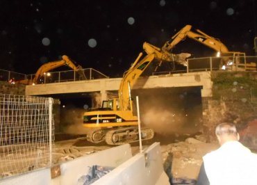 Demolizione edile notturna Napoli-Salerno: cavalcavia Autostrada A3 19
