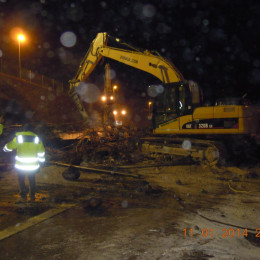 Demolizione edile notturna Napoli-Salerno: cavalcavia Autostrada A3 1