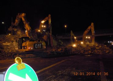 Demolizione edile notturna Napoli-Salerno: cavalcavia Autostrada A3 32