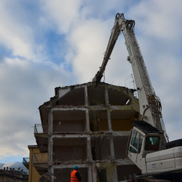 Demolizione edile - L'Aquila: Via degli Orsini 3