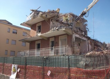 Demolizione edile - L'Aquila: Via degli Orsini 16