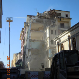 Demolizione Edile - L'Aquila: Via dei Giardini 1